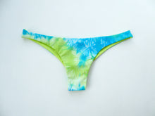 SMALL - Scrunch Butt Bikini Bottoms