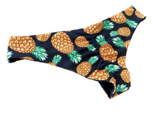 Sam Bottoms- Black Pineapple